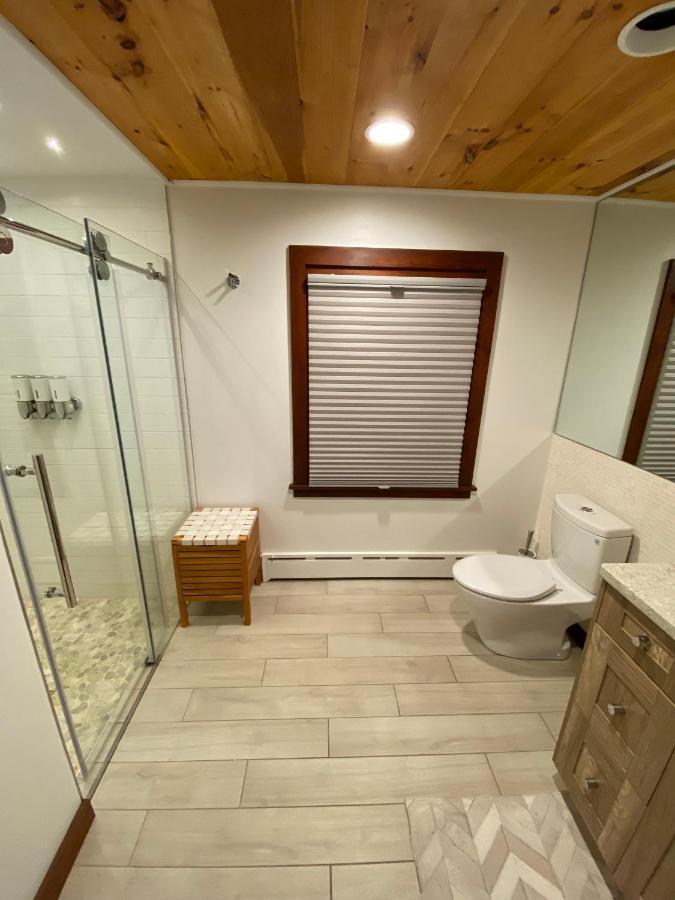 Peaceful Getaway Cottage On Grounds Of Historic Mid-Century Gem Northborough Eksteriør billede